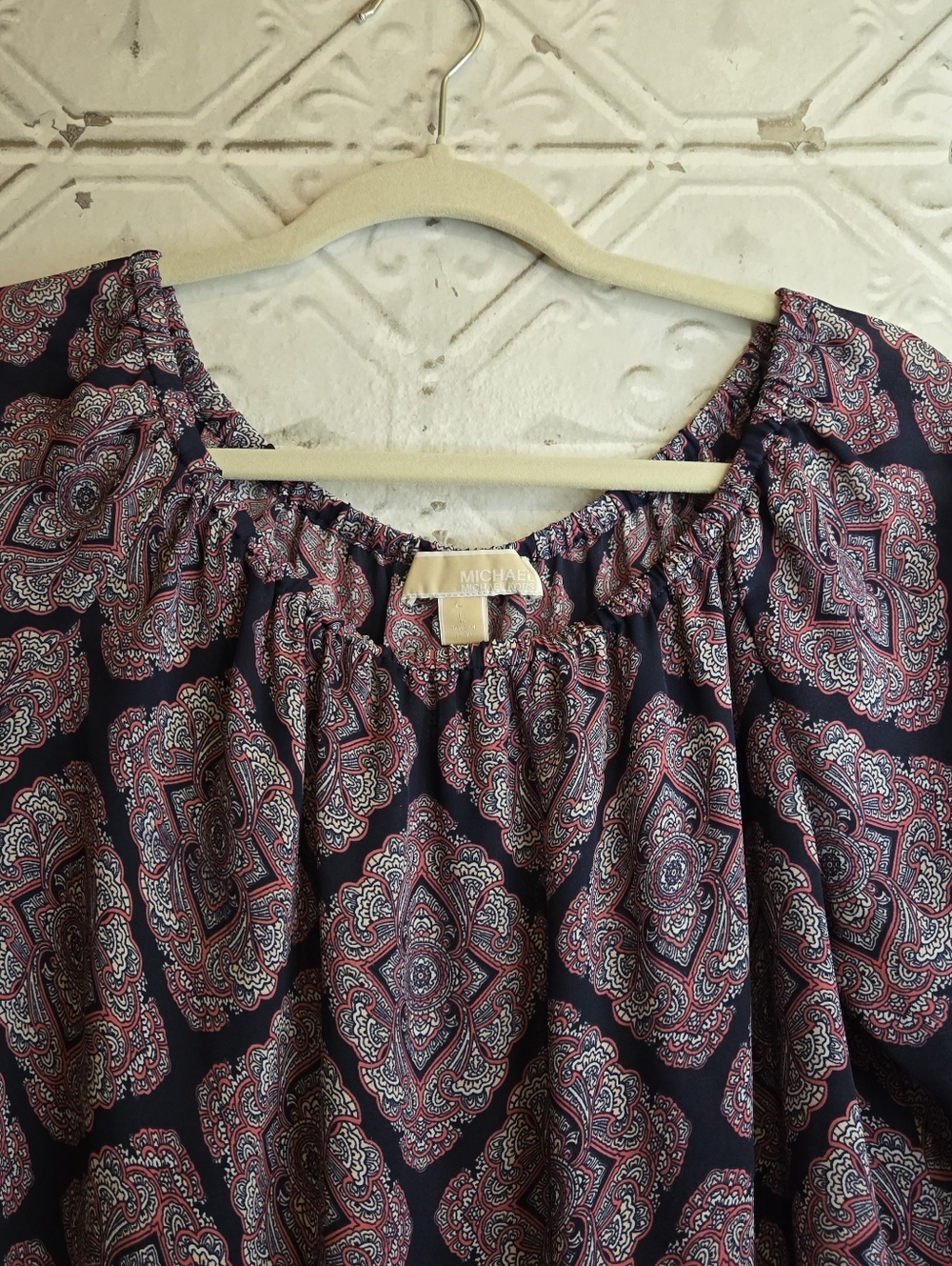Michael Kors Women's Navy Pink Patterned Peasant Top Size Large Nautical Preppy - Picture 3 of 9